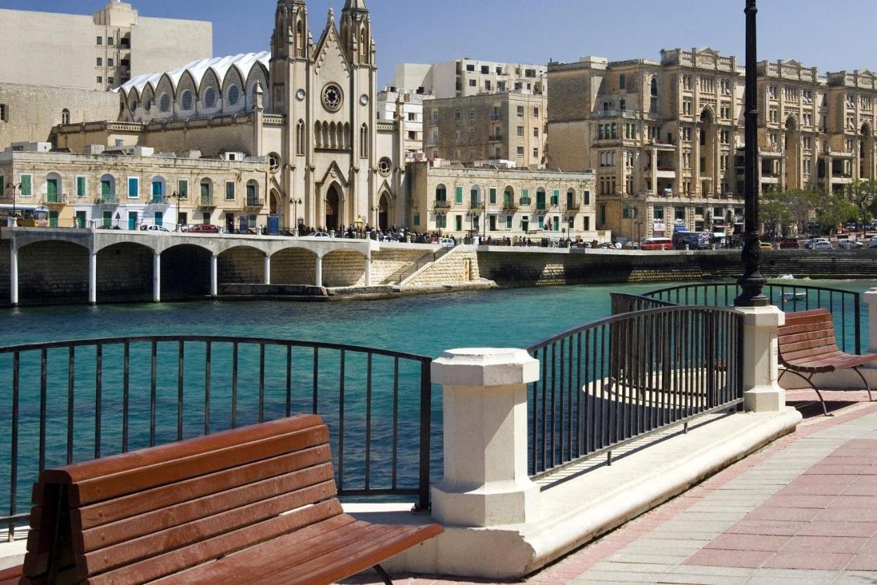 Picturesque Sliema Pad Steps From The Seafront Apartment Bagian luar foto